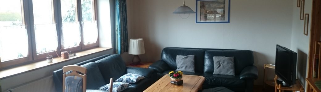 Helles gemütliches Wohnzimmer.